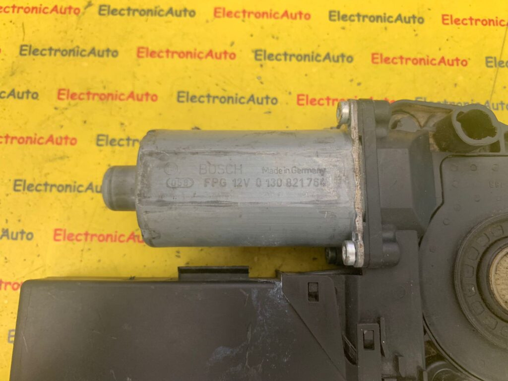 Motoras macara geam dreapta fata Audi A4, 8E1959802H, 105841204,