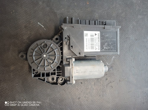 Motoras macara geam dreapta fata , Audi A8 , 2002-2009 , COD - 0130821765