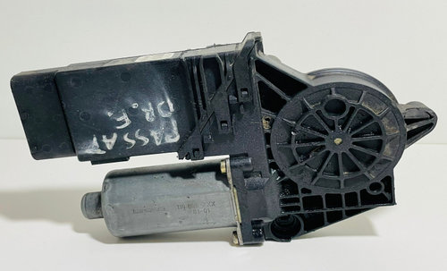 Motoras macara geam dreapta fata Bosch 105405301 Volkswagen VW Passat B5 [1996 - 2000]