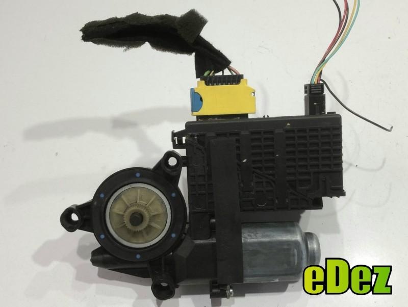 Motoras macara geam dreapta fata Citroen C4 Picasso (2006->) [UD_] 9682495780