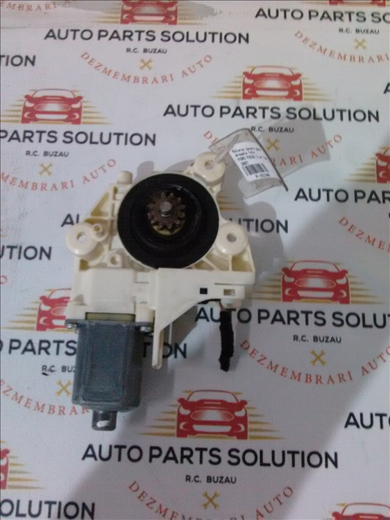 Motoras macara geam dreapta fata FORD FOCUS 2 an fabr. 2007