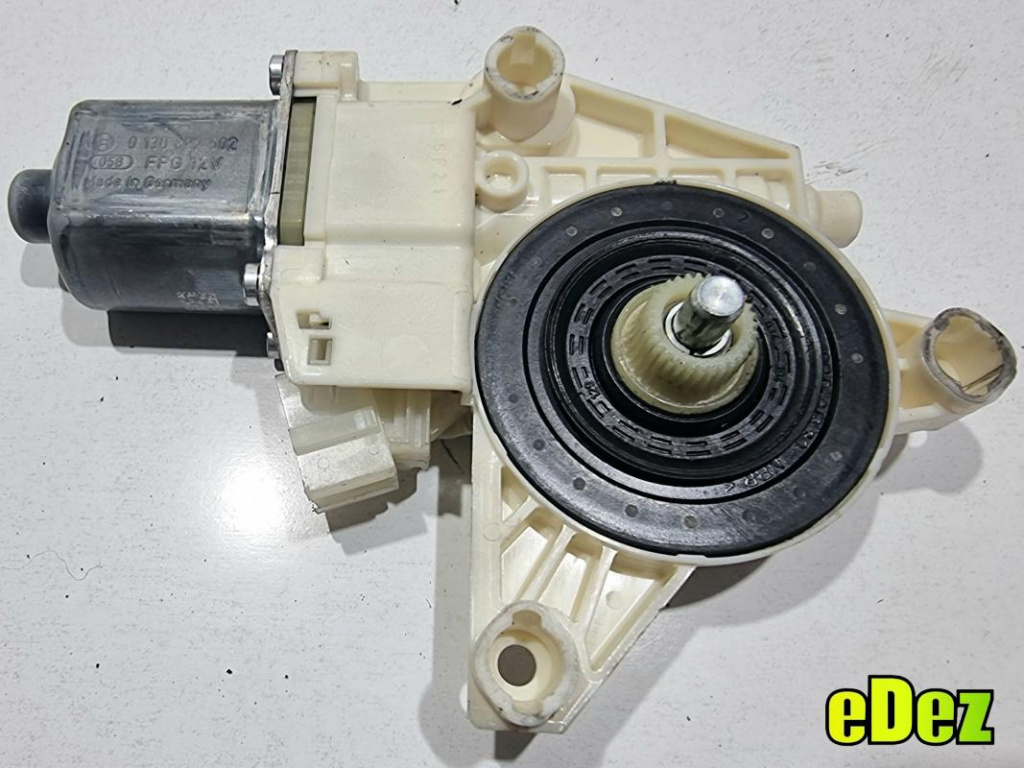 Motoras macara geam dreapta fata Mercedes C-class facelift (2011-2015) [w204] A2048200242