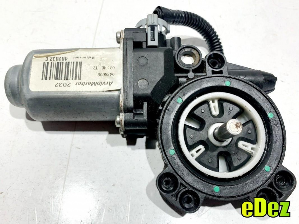 Motoras macara geam dreapta fata Nissan Qashqai (2007-2010) [J10] 402032E