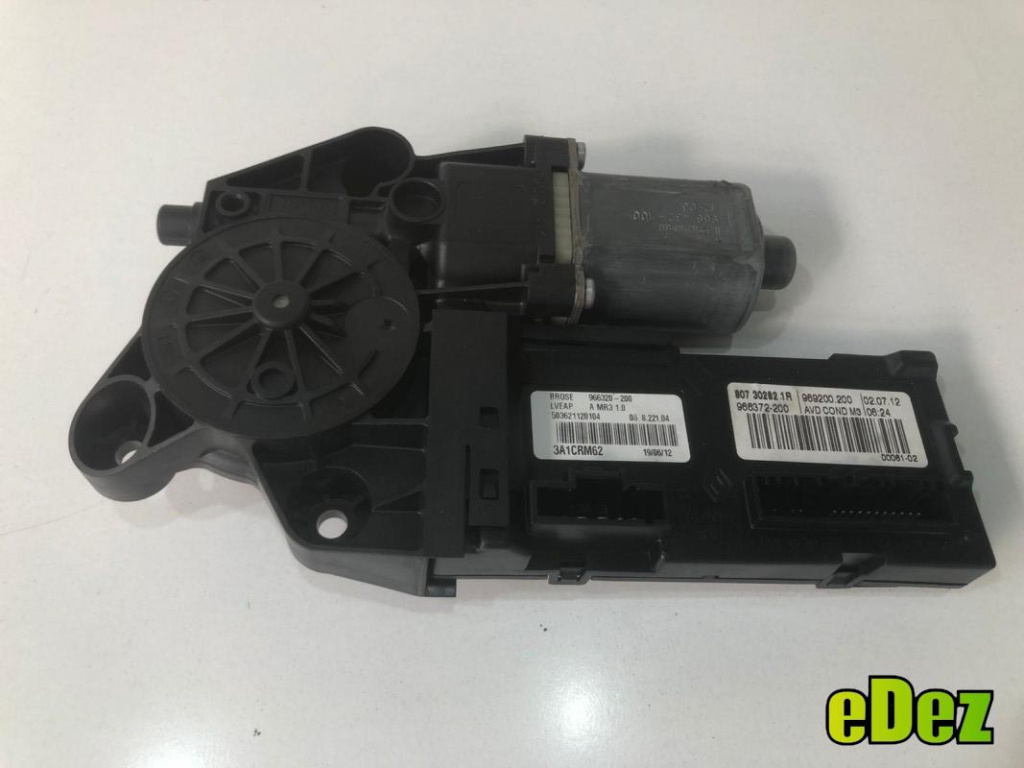 Motoras macara geam dreapta fata Renault Megane 3 (2008-2012) 807302821r
