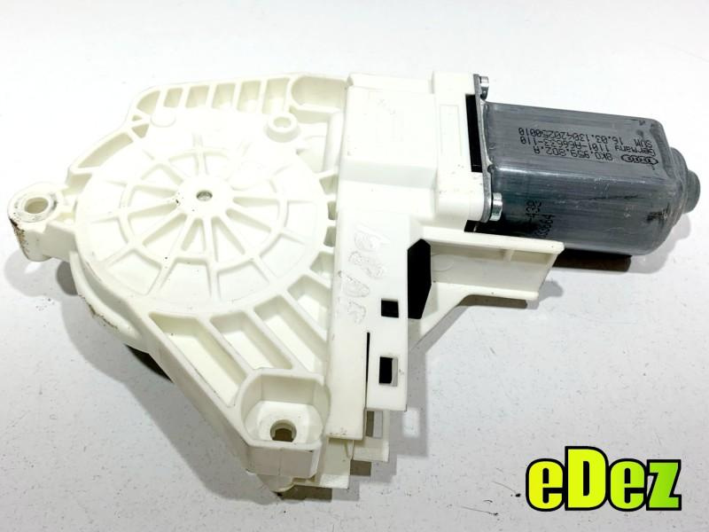 Motoras macara geam dreapta fata Skoda Superb 2 facelift (2013-2015) 8K0959802A