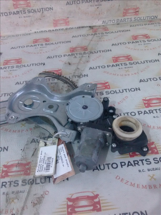 Motoras macara geam dreapta fata TOYOTA AVENSIS an fabr. 2011