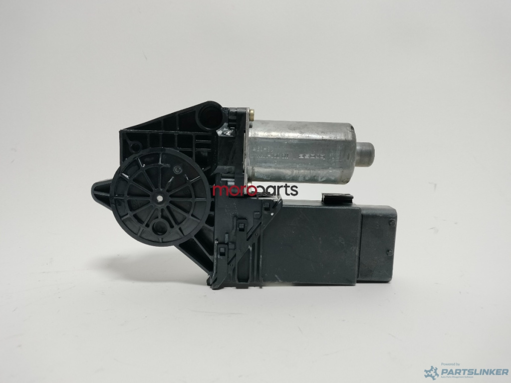 Motoras macara geam dreapta fata VOLKSWAGEN BORA (1J2) [ 1998 - 2013 ] VAG 9776-105415-301 OEM 1C1959802A