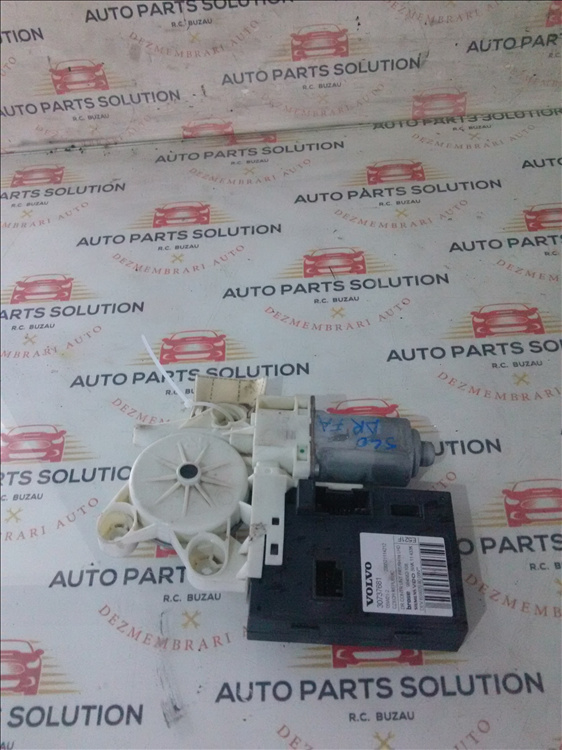 Motoras macara geam dreapta fata VOLVO S40 2.0 D an fabr 2007