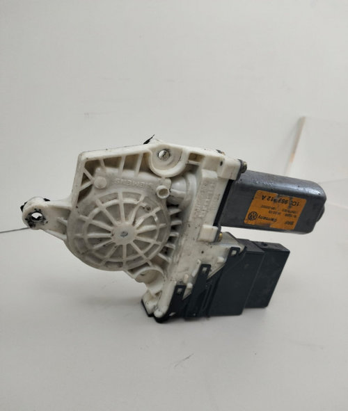 Motoras macara geam dreapta spate 1C0959812A Volkswagen VW Golf 4 [1997 - 2006]