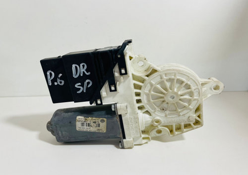Motoras macara geam dreapta spate 1K0959704P/993425100 Volkswagen VW Touran [2003 - 2006]