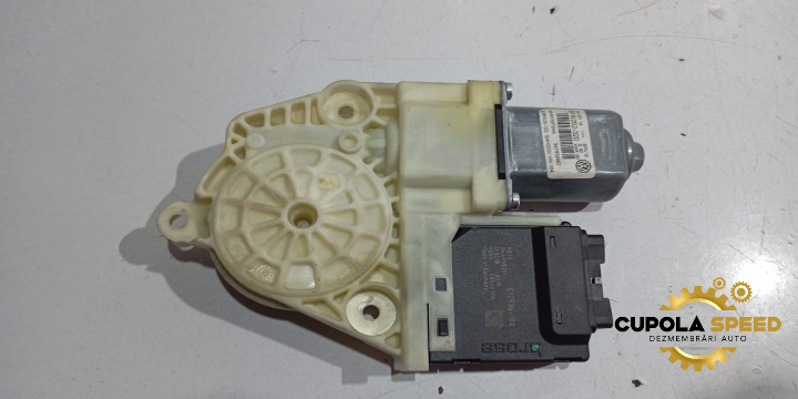 Motoras macara geam dreapta spate 3AF839462 Volkswagen VW Passat B7 [2010 - 2015]