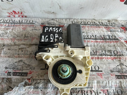 Motoras macara geam dreapta spate 3C9959704 VW Passat B6 Sedan (3C2) 1.4 TSI 122 cai
