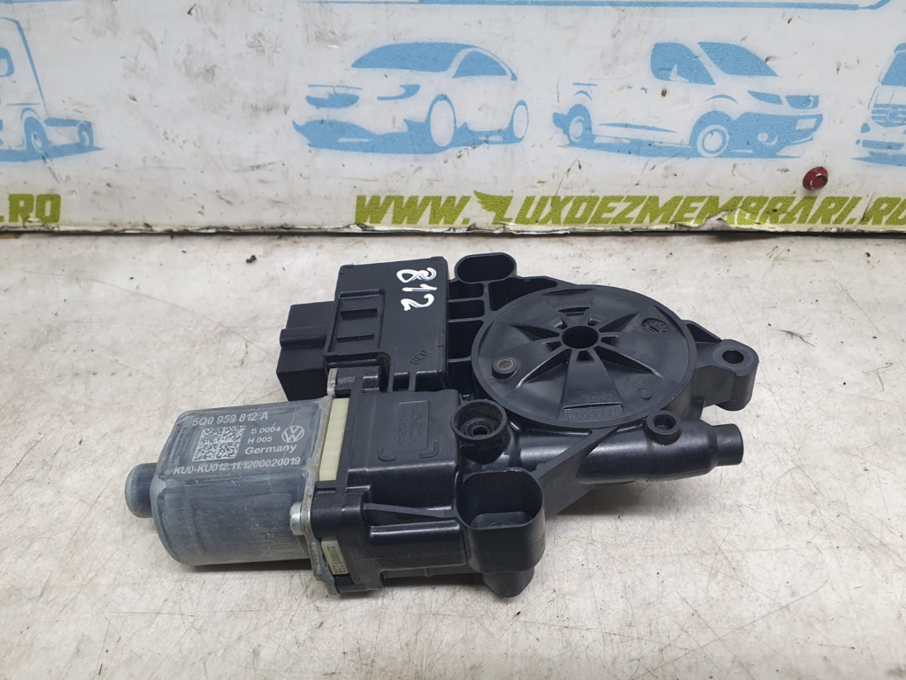 Motoras macara geam dreapta spate 5q0959812a Seat Leon 3 5F [2012 - 2016] 1.4 tsi CMB