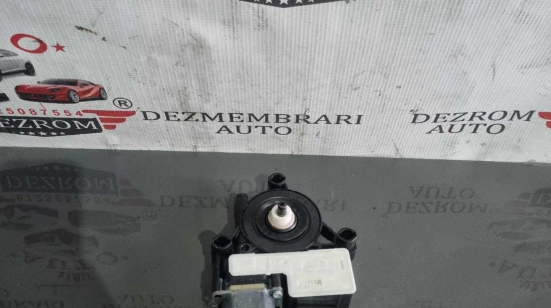 Motoras macara geam dreapta spate 5Q0959812A VW Tiguan II