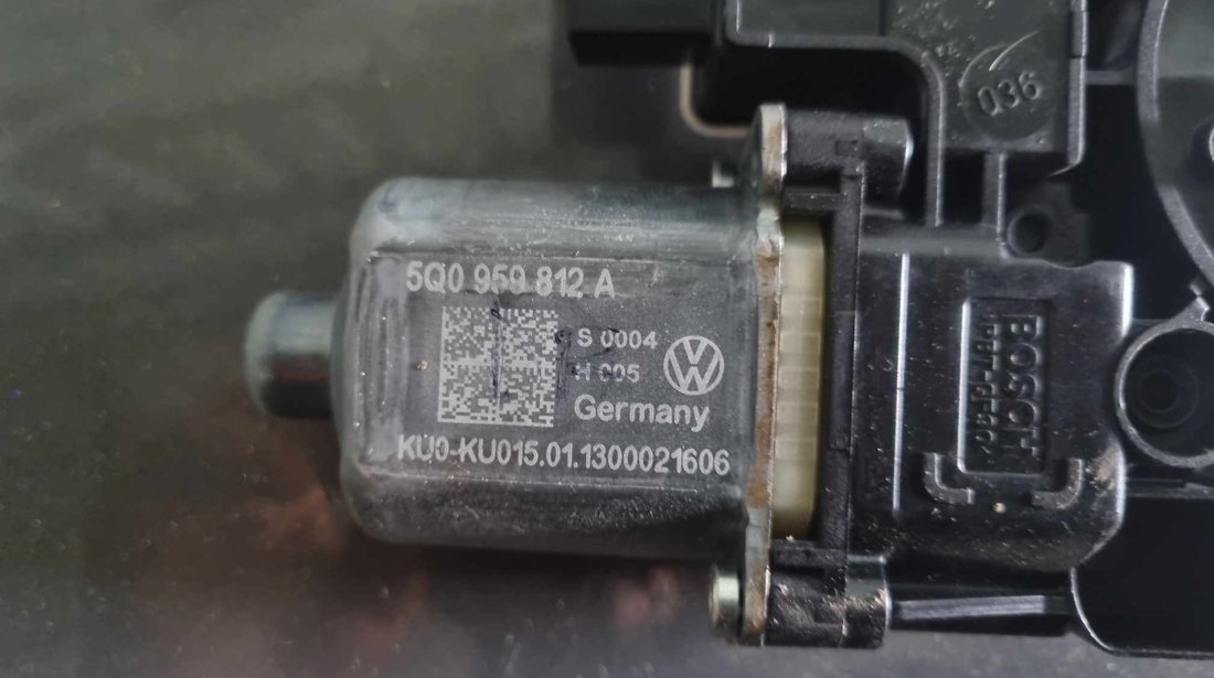 Motoras macara geam dreapta spate 5Q0959812A VW Tiguan II