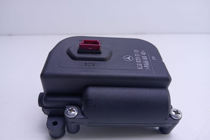 Motoras macara geam , dreapta spate 6388290101 Mercedes-Benz Vito W638 [1996 - 2003]