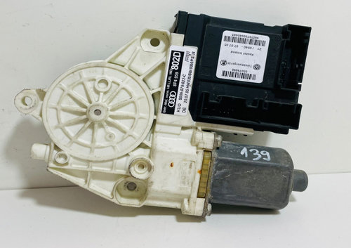 Motoras macara geam dreapta spate 8P4959802D/S006079022C Audi A3 8L [facelift] [2000 - 2003]