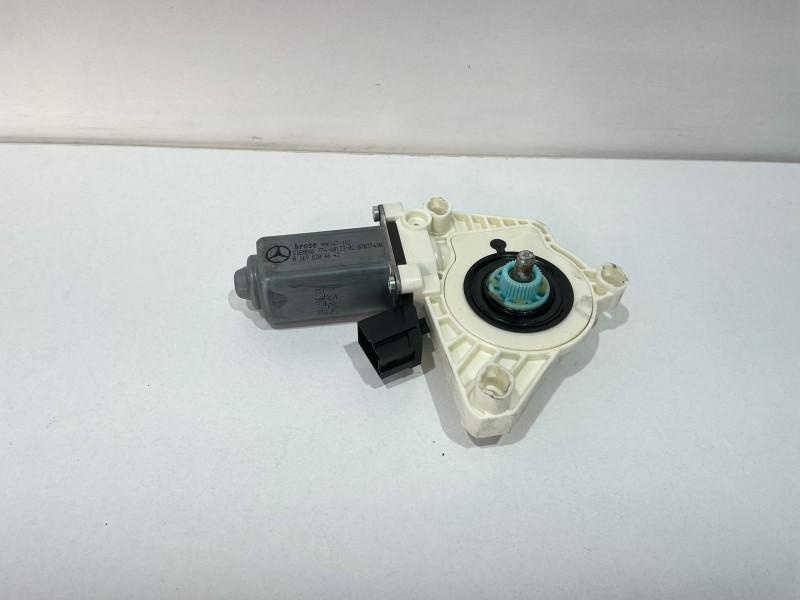 Motoras macara geam dreapta spate a1698204642 Mercedes-Benz A-Class W169 [2004 - 2008]