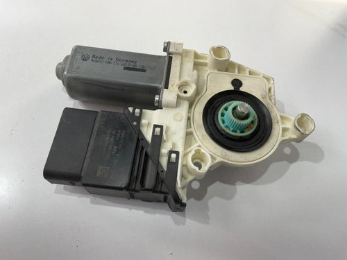 Motoras macara geam dreapta spate cu modul 974228-114 1k0959704p Volkswagen VW Passat B6 [2005 - 201...