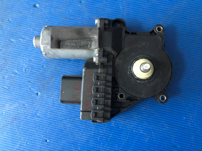 Motoras macara geam dreapta spate ford mondeo mk3 0130821772