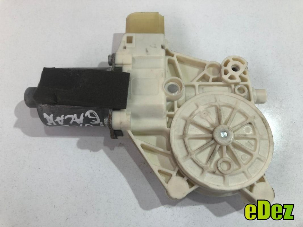 Motoras macara geam dreapta spate Ford S-Max (2006->) 0130822287
