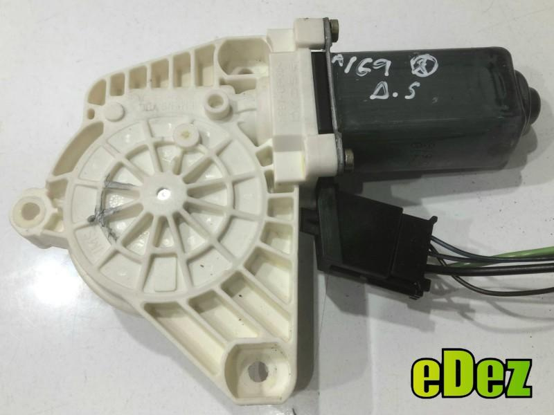 Motoras macara geam dreapta spate Mercedes A-Class (2004-2012) [W169] a1698202042