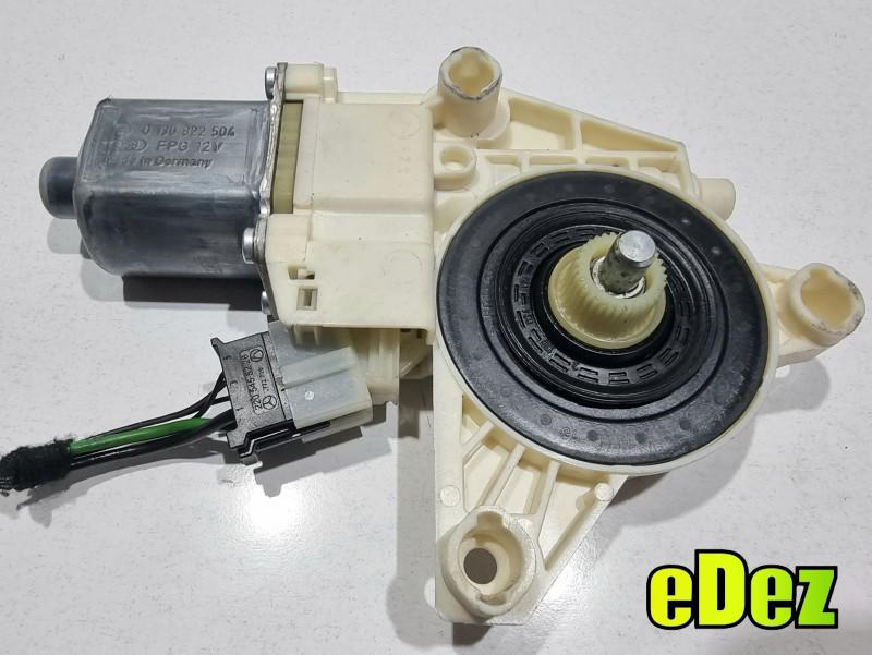 Motoras macara geam dreapta spate Mercedes C-class facelift (2011-2015) [w204] A2048200642