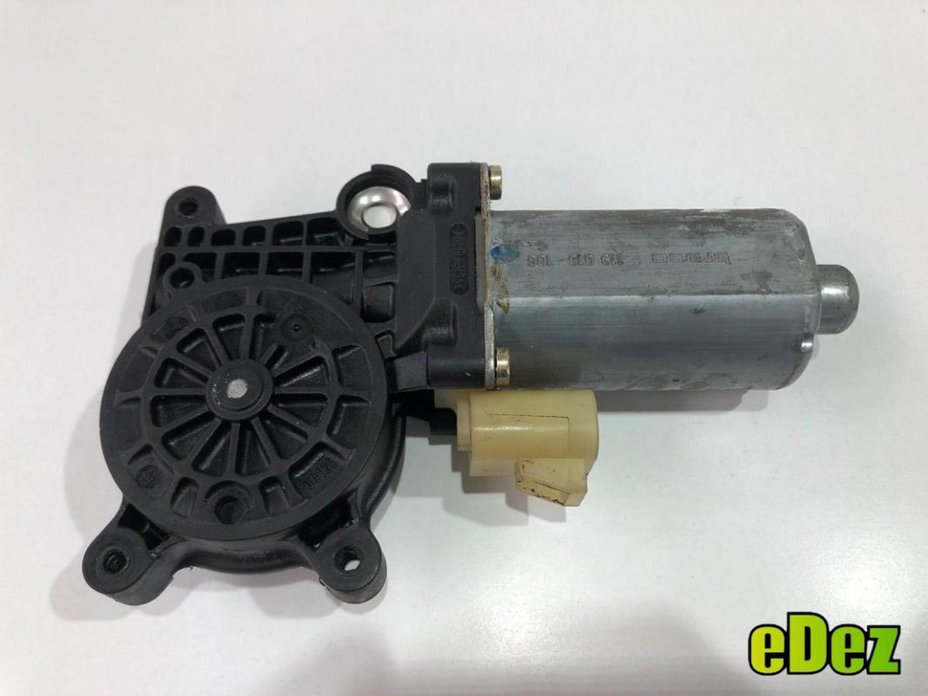 Motoras macara geam dreapta spate Mercedes ML (1998-2005) [W163] 9137041093