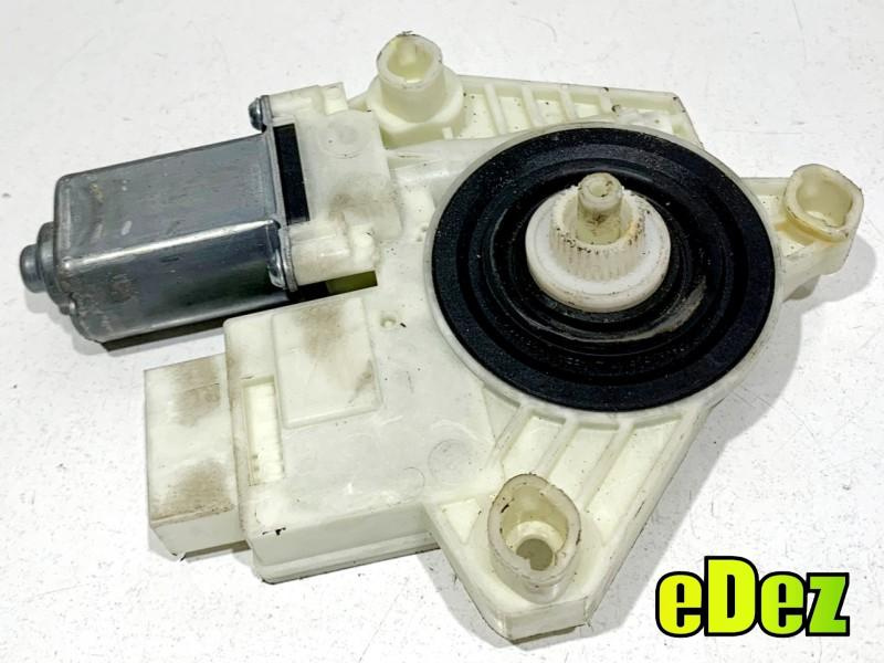 Motoras macara geam dreapta spate Volkswagen Golf 7 (2012-2017) 5Q4959812A