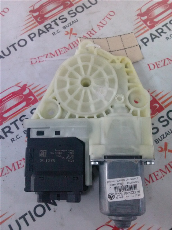 Motoras macara geam dreapta spate VOLKSWAGEN PASSAT B7