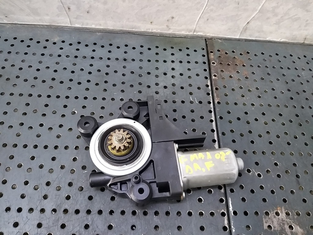 Motoras macara geam electric dreapta fata ford c max dm2 979036100