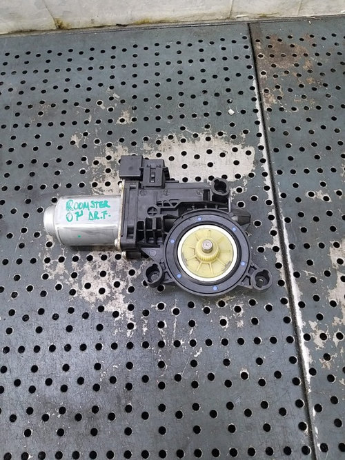 Motoras macara geam electric dreapta fata skoda roomster 5j 6q2959801e