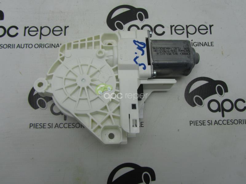 Motoras macara geam electric dreapta Original Audi cod 8K0959812A