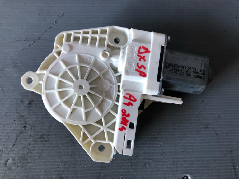 Motoras macara geam electric dreapta spate audi a4 b8 8k0959812a ⭐⭐⭐⭐⭐