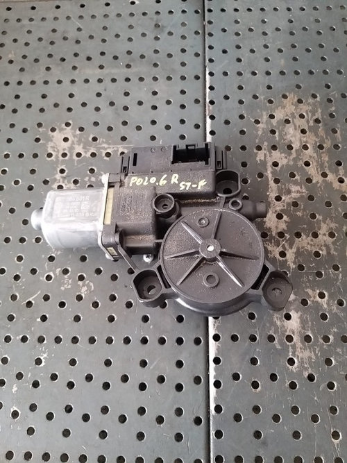 Motoras macara geam electric stanga fata vw polo 6r 6r0959801r 0130822531