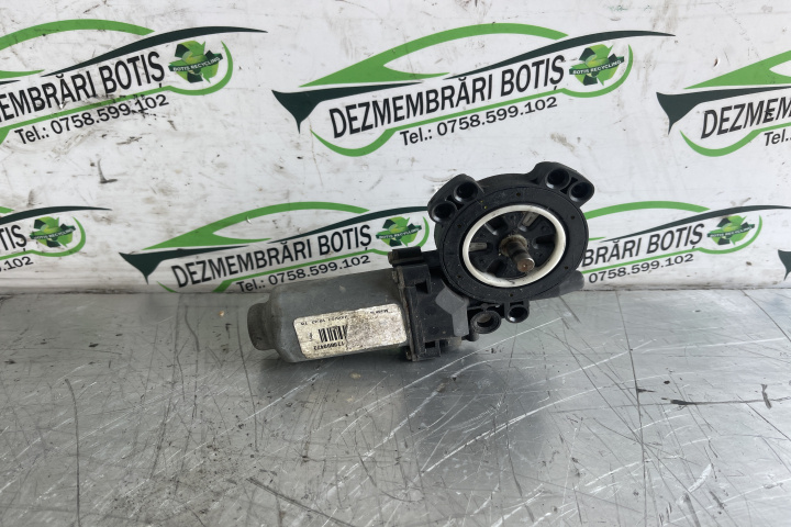 Motoras macara geam fata dreapta 128000472 Renault Megane 2 [2002 - 2006] Hatchback 5-usi 1.5 dCi MT (82 hp)
