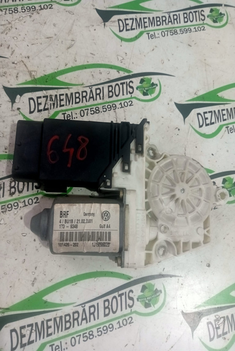 Motoras macara geam fata dreapta 1J1959802D Volkswagen VW Bora [1998 - 2005] Sedan 1.9 TDI MT (115 hp)