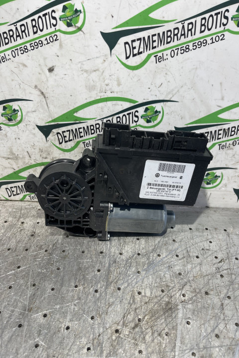 Motoras macara geam fata dreapta 3D2 959 701 H Volkswagen VW Phaeton [facelift] [2008 - 2010] Sedan ...