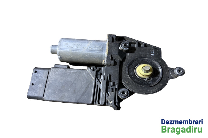 Motoras macara geam fata dreapta Cod: 105405-301 Volkswagen VW Passat B5.5 [facelift] [2000 - 2005] Sedan 1.9 TDI 5MT (131 hp)