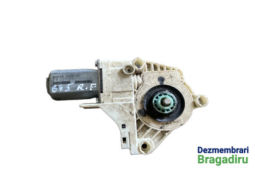 Motoras macara geam fata dreapta Cod: 8K0959802A Audi A4 B8/8K [2007 - 2011] wagon 5-usi 2.0 TDI MT ...