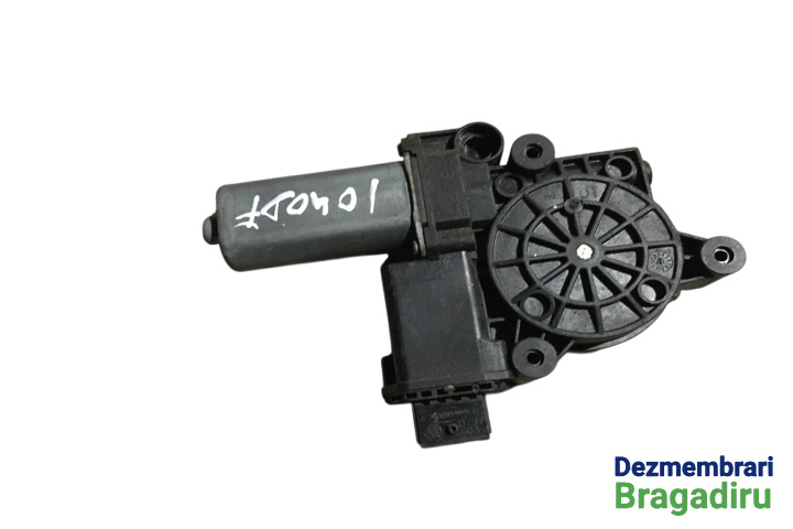 Motoras macara geam fata dreapta Opel Corsa D [2006 - 2011] Hatchback 5-usi 1.4 AT (90 hp) Cod motor: Z14XEP