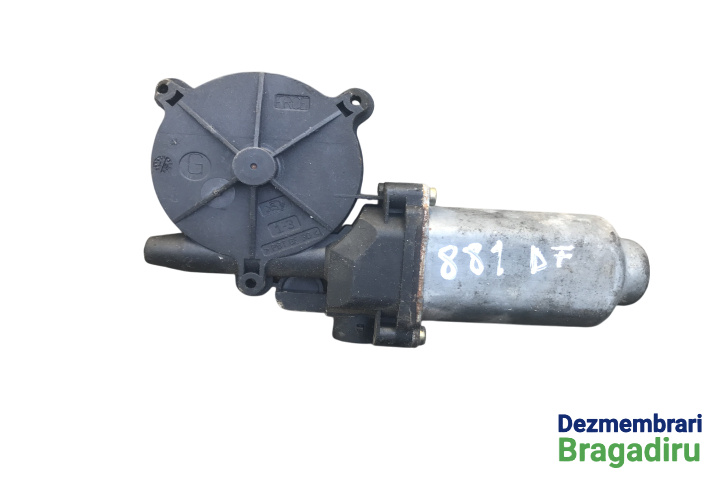 Motoras macara geam fata dreapta Renault Laguna 2 [2001 - 2005] Grandtour wagon 1.9 DCi MT (120 hp) Cod motor F9Q-C7-50
