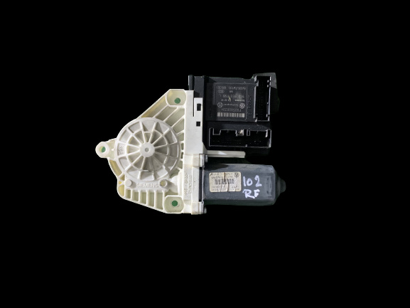 Motoras macara geam fata dreapta Volkswagen VW Passat B6 [2005 - 2010] wagon 5-usi 2.0 TDI MT (140 hp) (3C5)