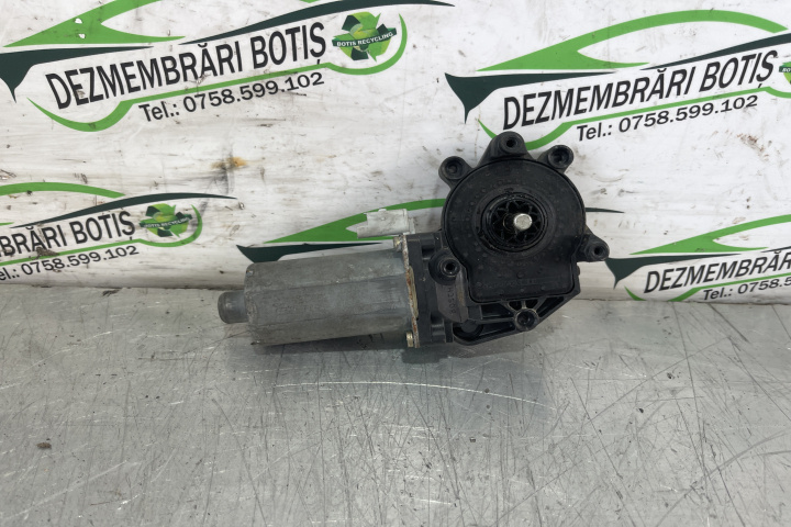 Motoras macara geam fata stanga 0130821763 / 0 130 821 763 Citroen Berlingo [1996 - 2002] Minivan 1.9 D MT (69 hp) CU FRIGORIFIC