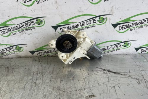Motoras macara geam fata stanga 0130822217 / 0 130 822 217 Ford Focus 2 [2004 - 2008] Hatchback 5-us...
