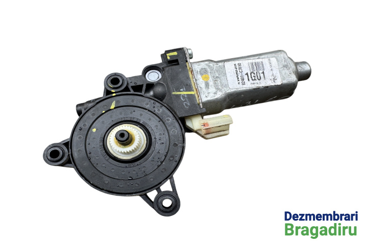 Motoras macara geam fata stanga Cod: 82401-C7010 82401-C7010 Hyundai i20 2 (GB) [2014 - 2020] Hatchback - 5 usi 1.2 MT (84 hp) Cod motor: G4LA-6