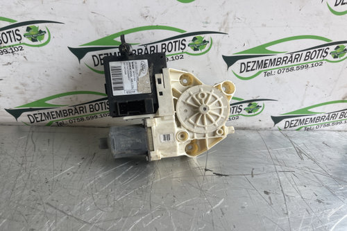 Motoras macara geam spate dreapta 0130822218 / 0 130 822 218 Ford Focus 2 [2004 - 2008] Hatchback 5-...