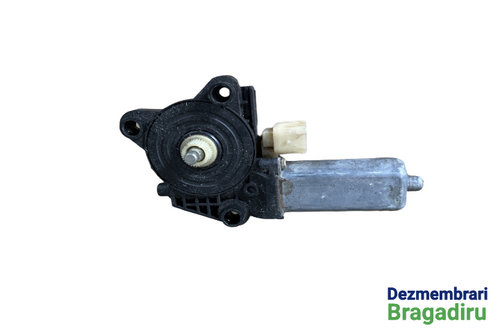 Motoras macara geam spate dreapta Cod: A2038203042 Mercedes-Benz C-Class W203 [2000 - 2004] Sedan 4 ...