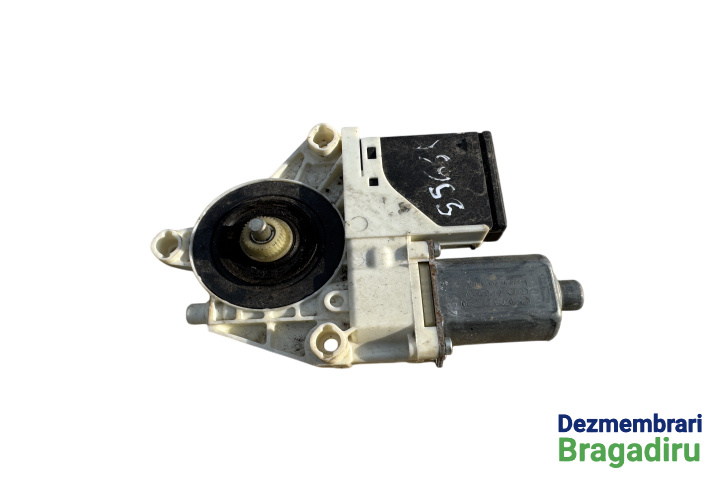 Motoras macara geam spate stanga 87310185R Renault Megane 3 [2008 - 2014] wagon 5-usi 1.9 dCi MT (130 hp) EURO 5