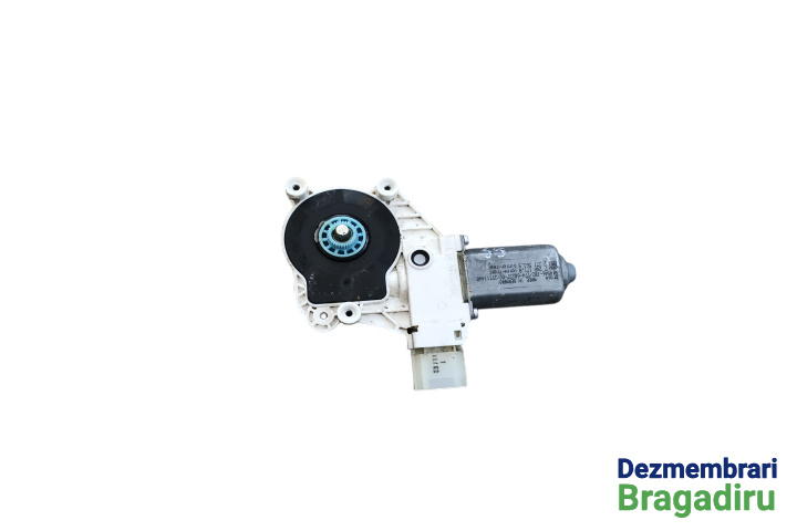 Motoras macara geam spate stanga BMW Seria 5 F11 [2009 - 2013] Touring wagon 520 d Steptronic (184 hp) Cod motor: N47T, Cod culoare: B90, Pachet M